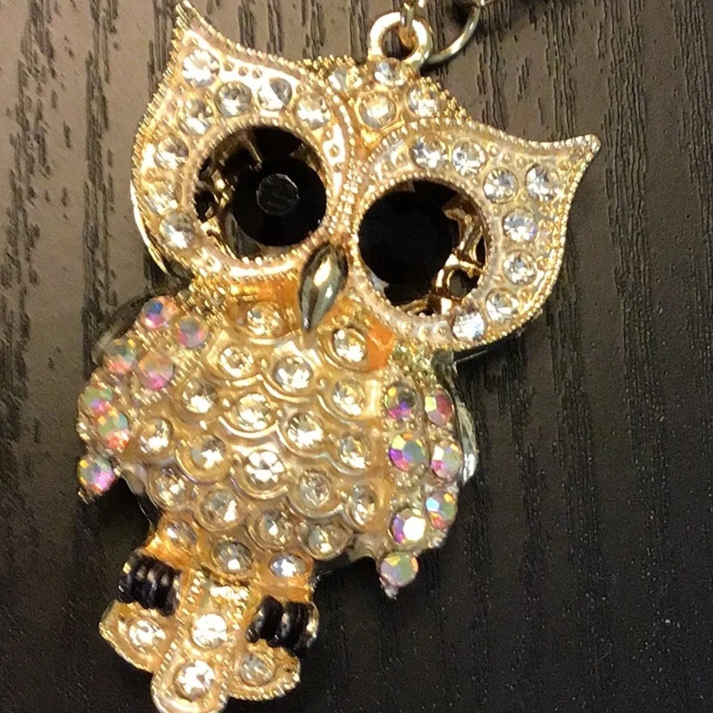 Gold and White Owl Key‎ Holder with Rhinestone Accents